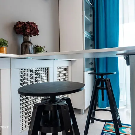 718 Apartment *