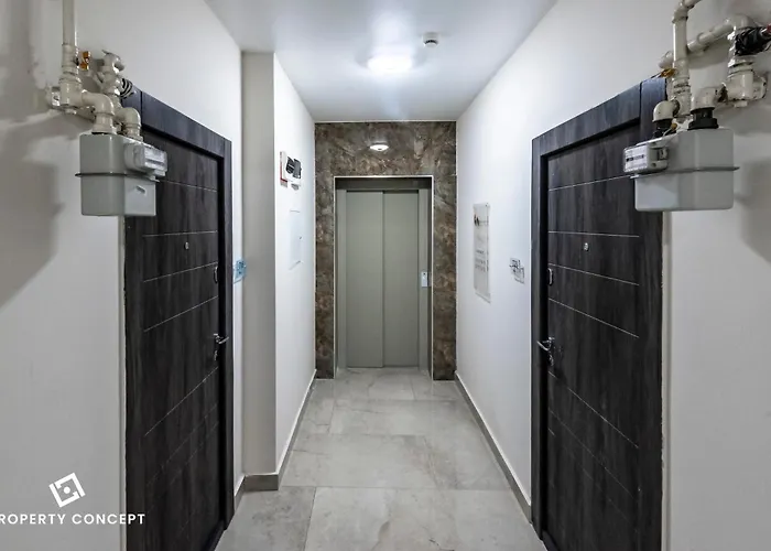 718 Apartment