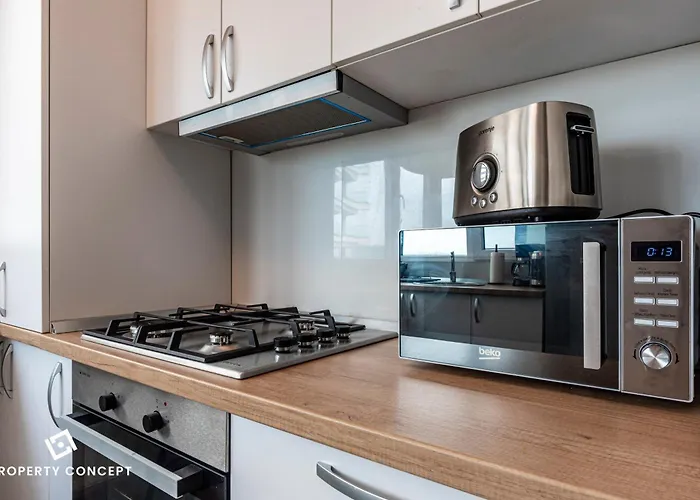 718 Бухарест