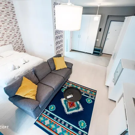 718 Apartment *