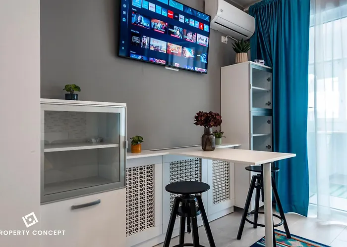 718 Apartment *