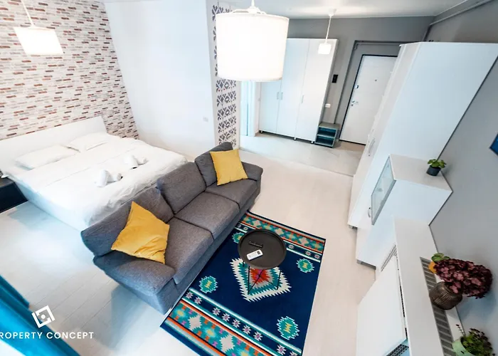 718 Apartment *