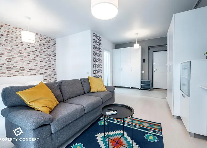 718 Apartment